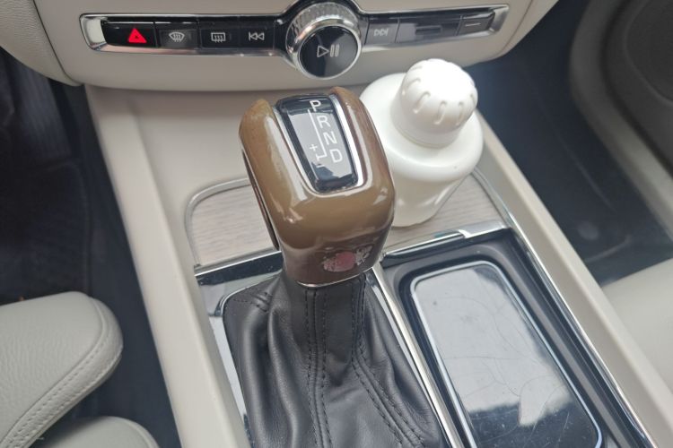 沃尔沃XC60 2020款 T5 四驱智远豪华版中控内饰18