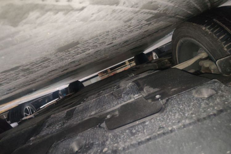 红旗HS3 PHEV 2024款 PHEV 115km 劲为版局部细节9008