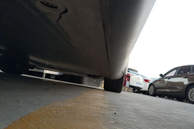 特斯拉 Model Y 2021款 标准续航后驱版局部细节9001