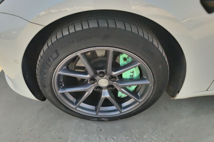 特斯拉 Model 3 2022款 后轮驱动版车身外观6003