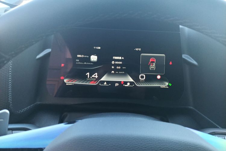 哈弗大狗 2024款 1.5T DCT边牧版中控内饰14