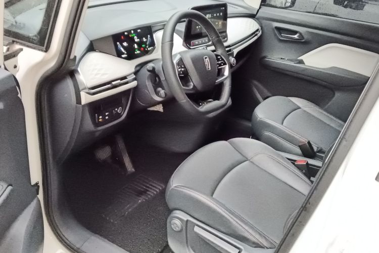 奔腾NAT 2023款 PRO 智享出行版 425km局部细节19