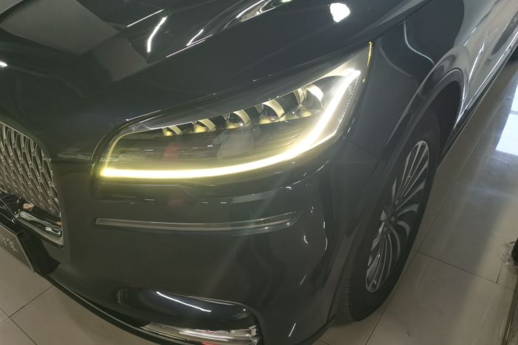 林肯 飞行家 2022款 3.0T V6 四驱尊雅版车身外观36