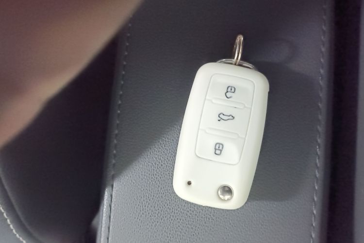 大众 朗行 2017款 230TSI DSG舒适版中控内饰11