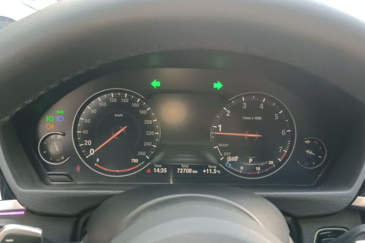 宝马3系 2019款 320Li M豪华套装局部细节14