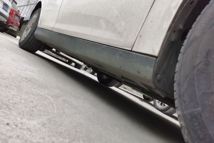 福特 福克斯 2017款 三厢 1.6L 手动舒适型智行版局部细节9001