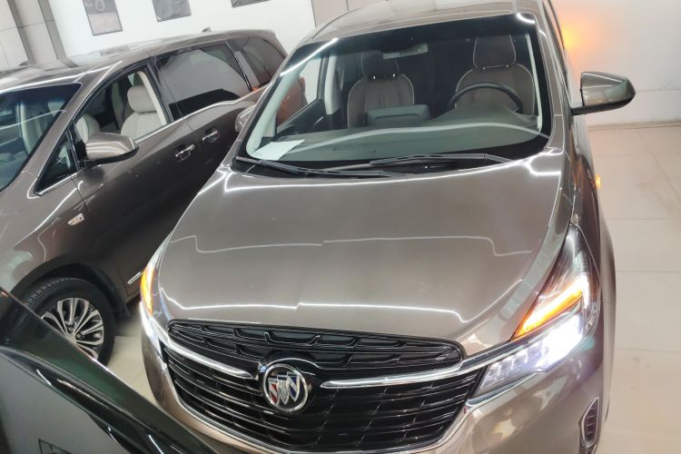 别克GL8 2022款 陆上公务舱 652T 豪华型车身外观2