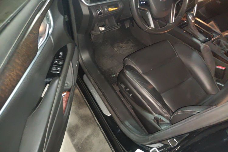 凯迪拉克XTS 2018款 28T 精英型中控内饰20