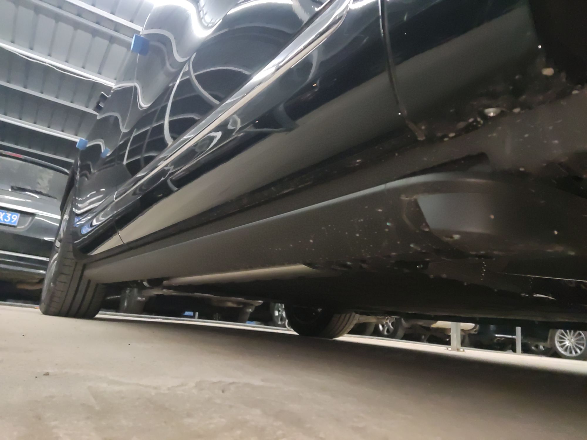 鸿蒙智行 问界M9 2025款 增程 Ultra版 52kWh 6座版