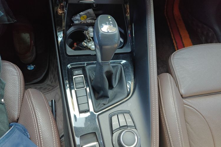 宝马X1 2018款 sDrive18Li 尊享型中控内饰18