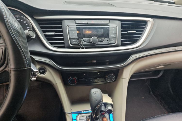 别克 英朗 2018款 15T 双离合进取型 国V中控内饰16