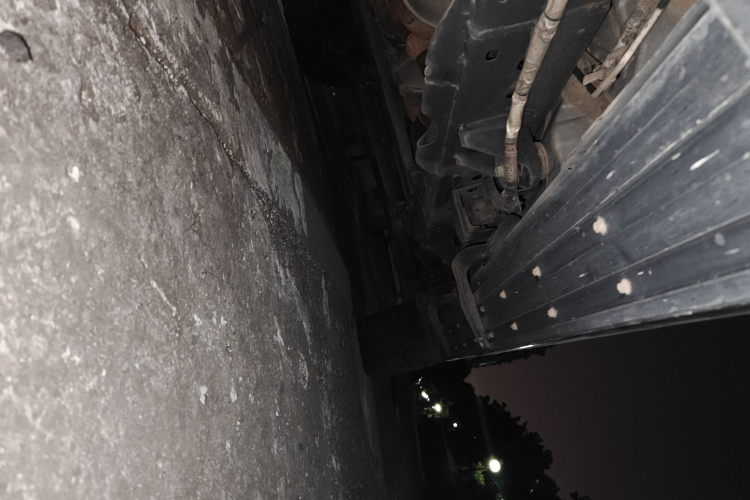 日产 途乐 2017款 5.6L 标准型局部细节9002