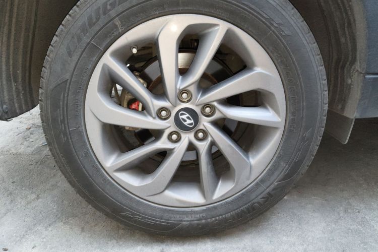 现代 途胜 2015款 1.6T 双离合两驱智能型车身外观6007