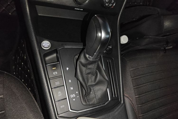 大众 朗逸 2023款 300TSI DSG星空满逸版中控内饰18