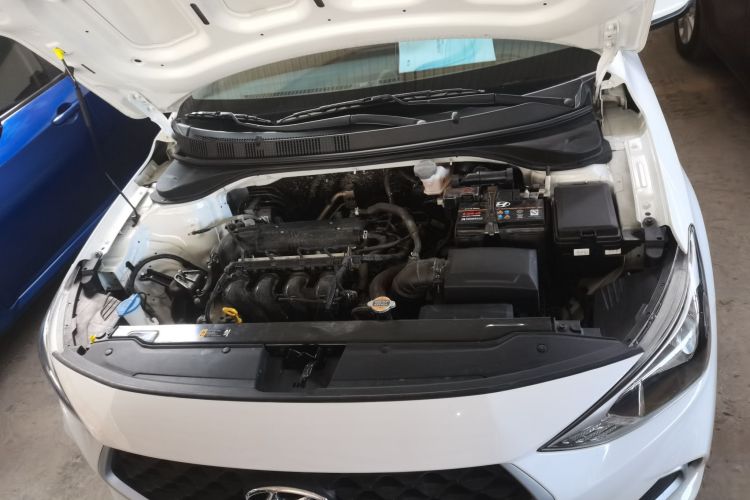 现代 悦动 2020款 1.6L 自动GL悦目版机舱底盘24