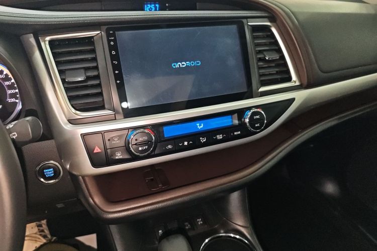 丰田 汉兰达 2017款 2.0T 四驱豪华版 7座局部细节16