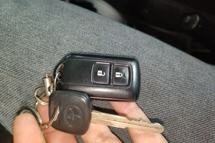 丰田 威驰 2019款 1.5L CVT创行版中控内饰11