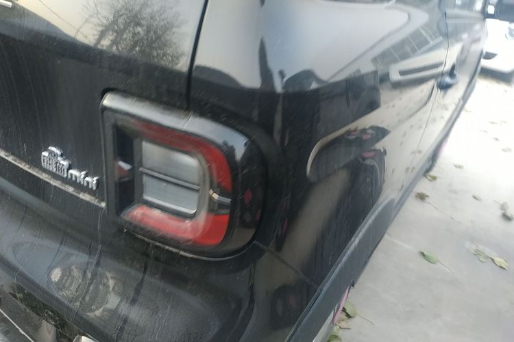 吉利银河 2025款 210km 熊猫卡丁车身外观6006