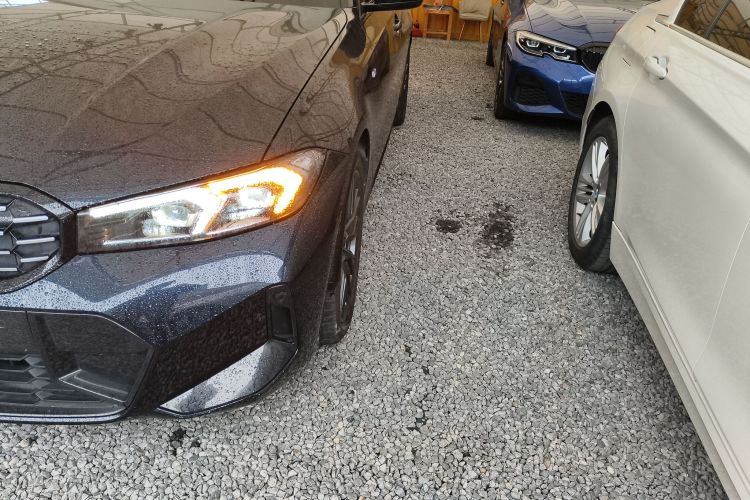 宝马3系 2024款 325i M运动曜夜套装局部细节36