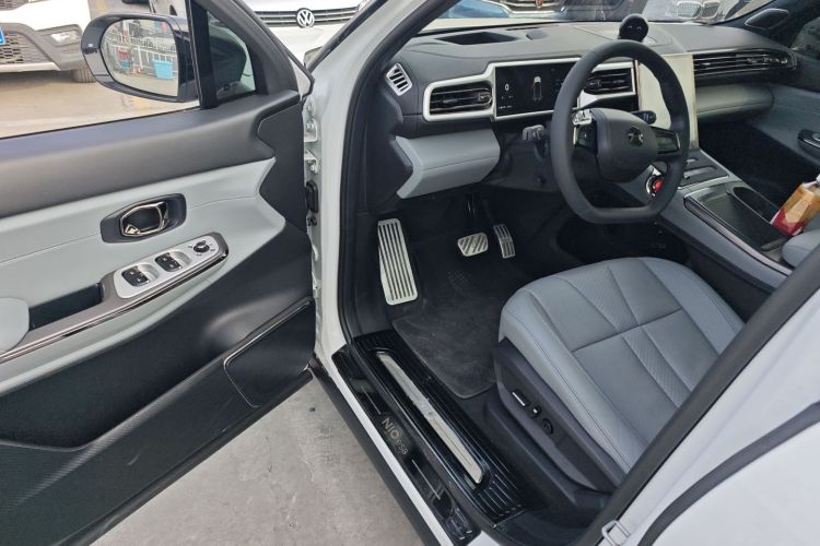 蔚来ES8 2020款 580KM 签名版 六座版中控内饰20