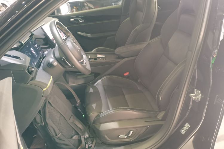 领克03 2023款 1.5TD DCT劲Pro中控内饰19