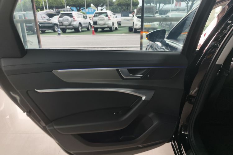 奥迪A6L 2020款 40 TFSI 豪华动感型中控内饰49