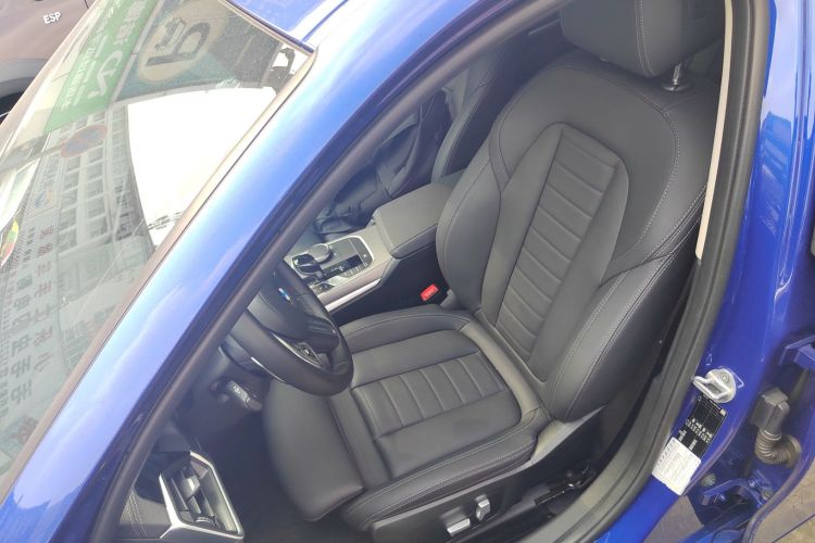 宝马3系 2020款 改款 325Li M运动曜夜套装中控内饰19