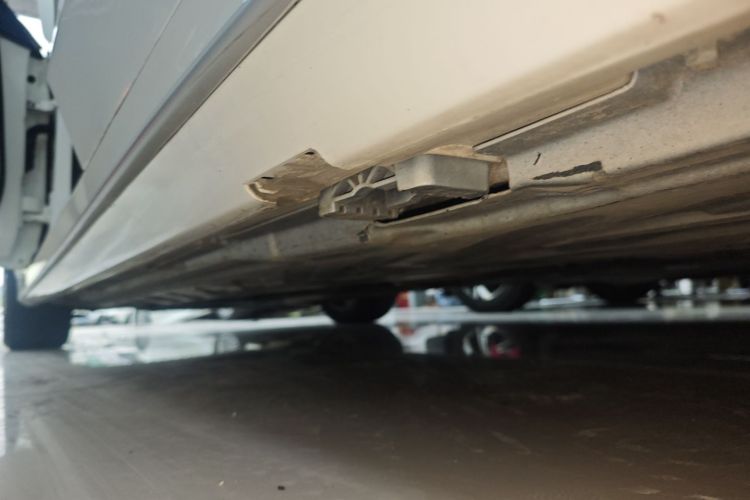 奔驰C级 2019款 C 180 L 时尚型运动版局部细节9002