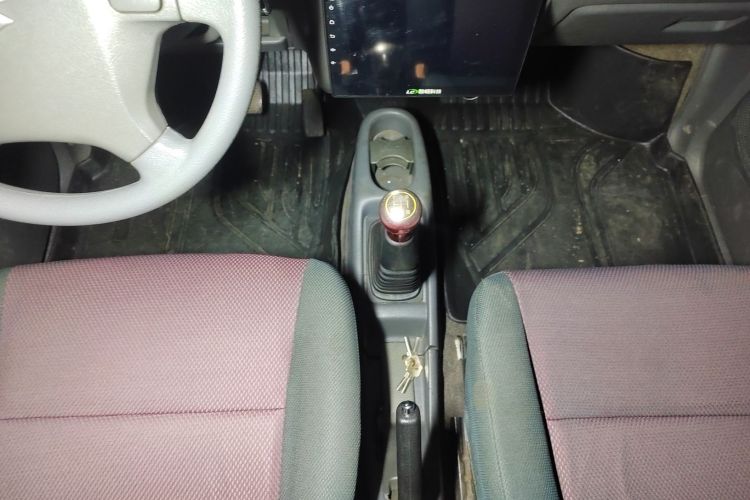 铃木 北斗星 2012款 创业版 1.0L 手动超越型中控内饰18