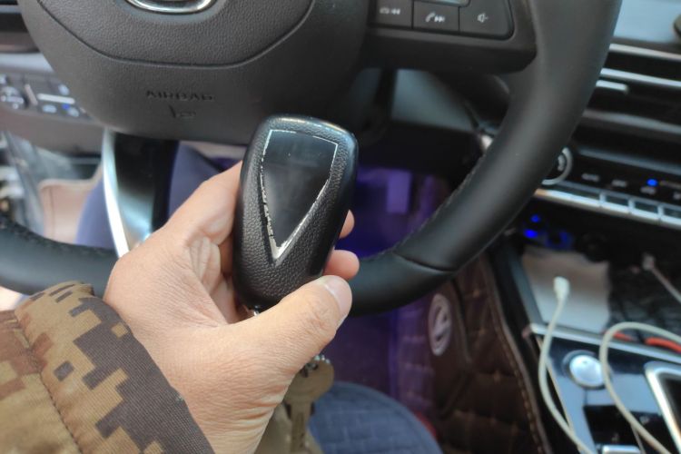 长安 逸动 2021款 PLUS 蓝鲸NE 1.4T GDI DCT尊贵型中控内饰11