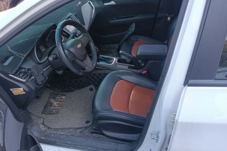 雪佛兰 科沃兹 2018款 320 自动欣享天窗版中控内饰19