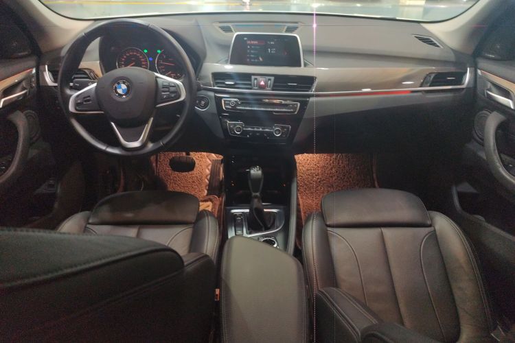 宝马X1 2018款 xDrive20Li 尊享型中控内饰12