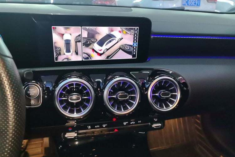 奔驰A级 2021款 A 200 L 运动轿车时尚型局部细节16