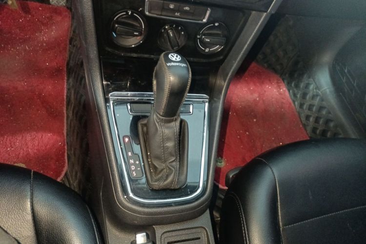 大众 2019款 宝来·传奇 1.5L 自动时尚型 国V中控内饰18