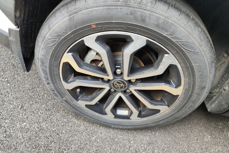 丰田 锋兰达 2022款 2.0L CVT豪华版车身外观6008