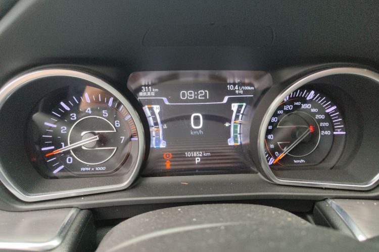 Jeep 大指挥官 2018款 2.0T 四驱尊享导航版 国V中控内饰14