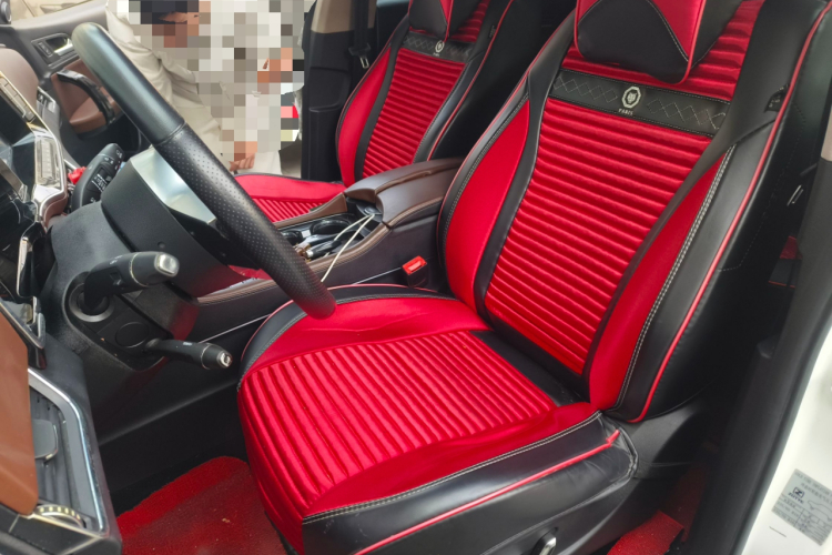 众泰T600 Coupe 2017款 1.5T 自动尊贵型中控内饰19