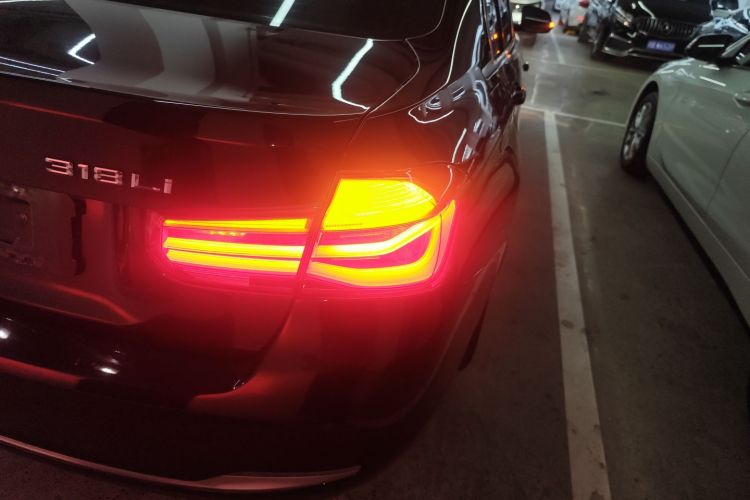 宝马3系 2018款 318Li车身外观6006