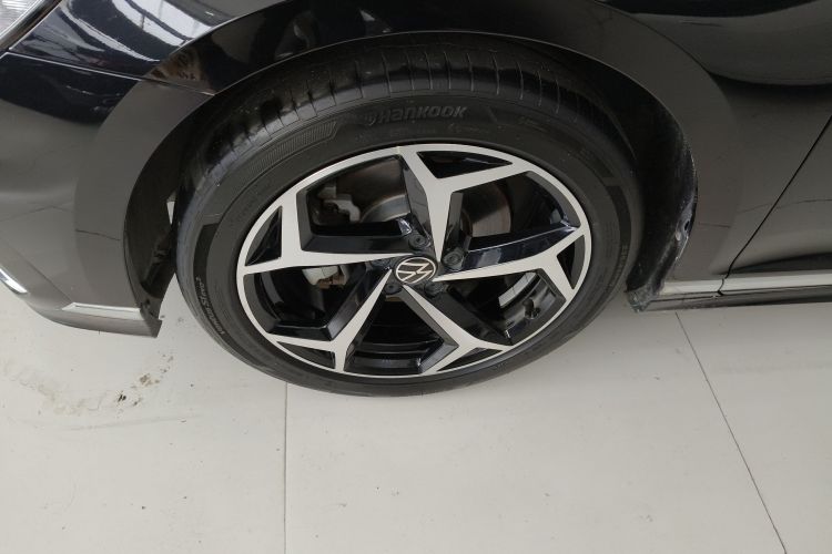 大众 迈腾 2023款 200万辆纪念版 330TSI DSG领先型车身外观6007