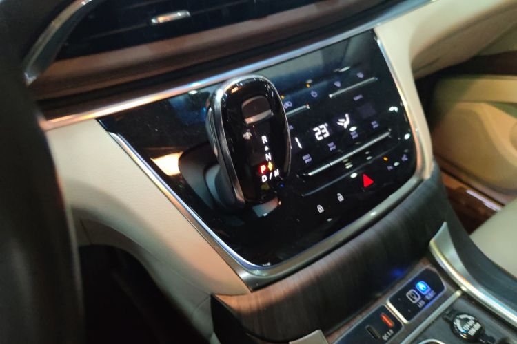 别克GL8 2020款 陆上公务舱 652T 尊贵型局部细节18