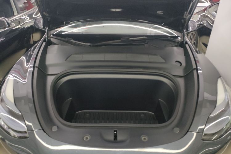 特斯拉 Model Y 2024款 长续航全轮驱动版局部细节24