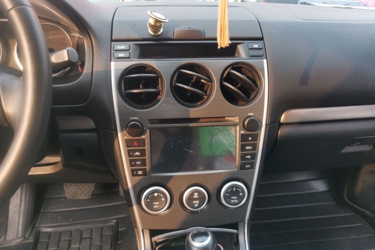 马自达6 2015款 2.0L 自动豪华型中控内饰16