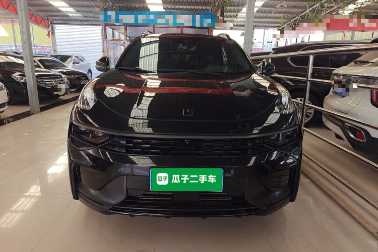 领克01 2021款 2.0TD 四驱暗夜版车身外观2