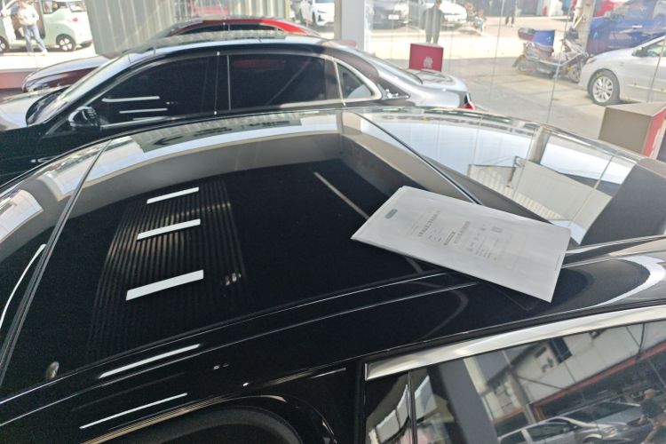 奔驰E级 2023款 改款 E 300 L 运动时尚型局部细节57