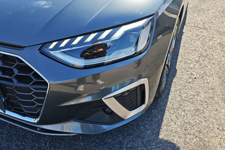 奥迪A4L 2020款 40 TFSI quattro 豪华动感型局部细节36