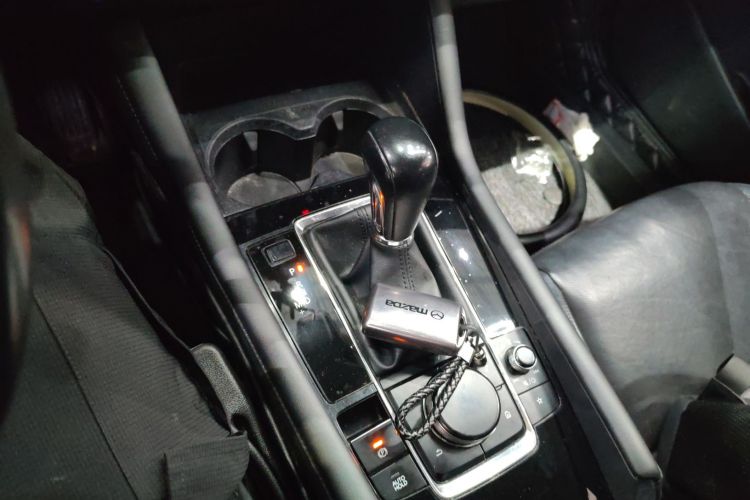 马自达3 昂克赛拉 2020款 2.0L 自动质雅版中控内饰18