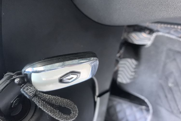 雷诺 科雷缤 2019款 TCe270 自动劲擎型中控内饰11