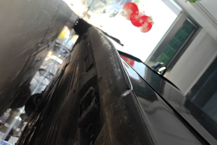 奔驰C级 2025款 C 260 L 皓夜运动版局部细节9002