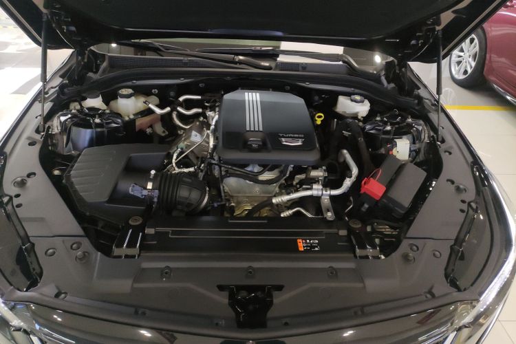 凯迪拉克CT5 2023款 28T 尊贵型机舱底盘24