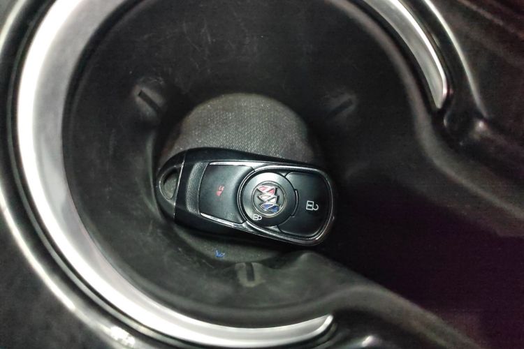 别克 昂科威 2021款 532T 两驱精英型中控内饰7001